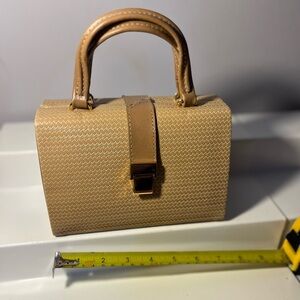 Jewelry/Accessory Purse in so much style!!